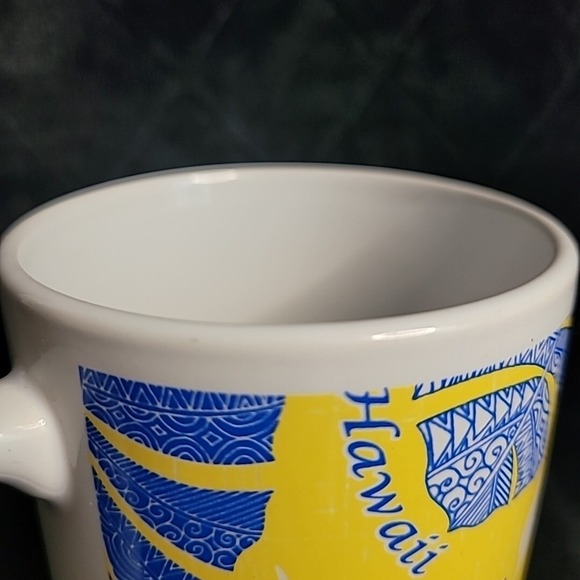 Hilo Hattie Hawaii Coffee Tea‎ Mug 2014 Floral Yellow Blue Palm Leaves - Picture 7 of 9